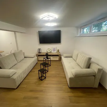 W Centrum Level -1 Apartment *
